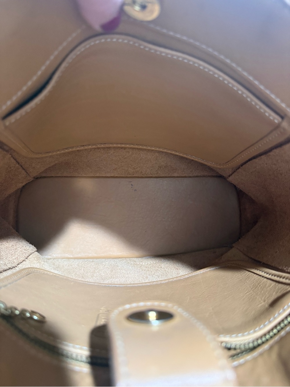 Coach 1999 vintage Leather Tote Bag in Tan - Picture 15 of 16